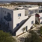Kalypso מלון נאוסה