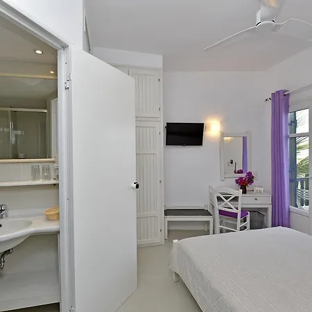 Kalypso Hotel 3*
