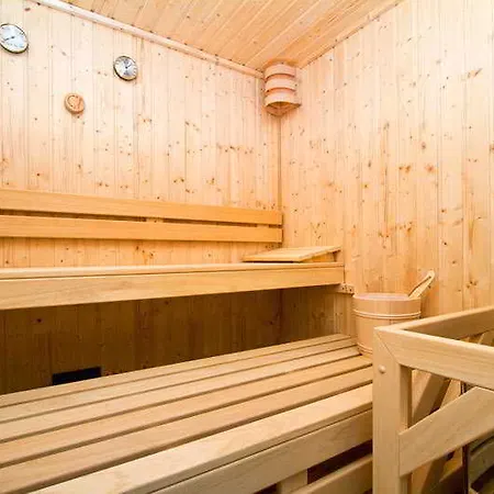 Kalypso Naousa (Paros)