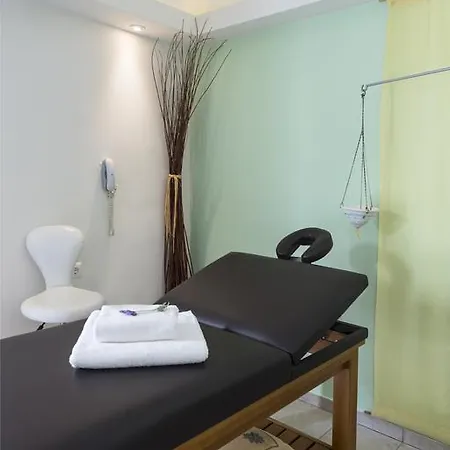 Kalypso Hotel 3*