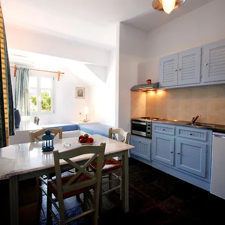 Kalypso Szálloda Náusza